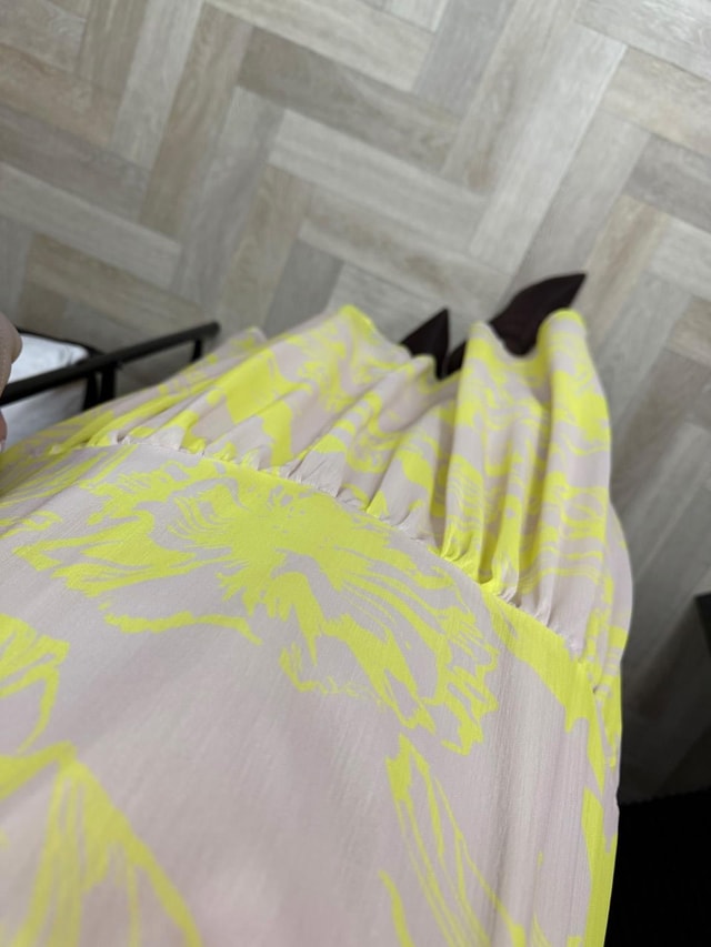 Melodi Beli Lastıklı Şifon Elbise Sarı