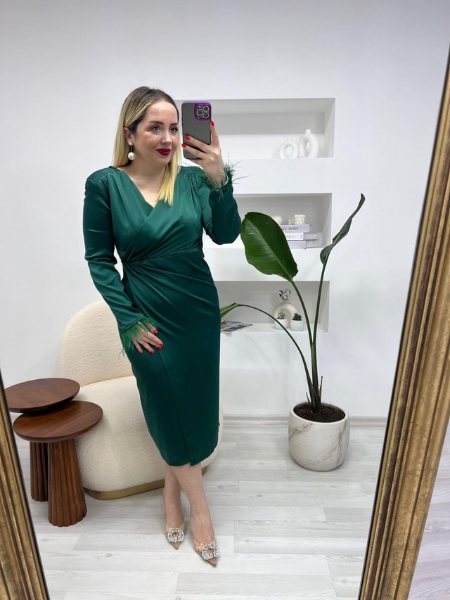 Tütü Kruvaze Model Zümrüt Saten Elbise