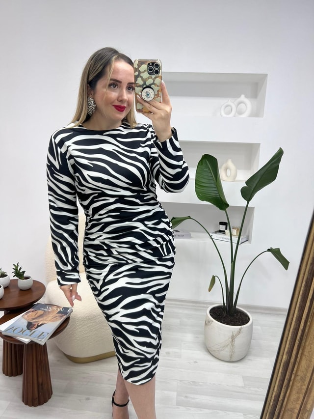 Zebra Desen Drapeli Midi Boy Elbise