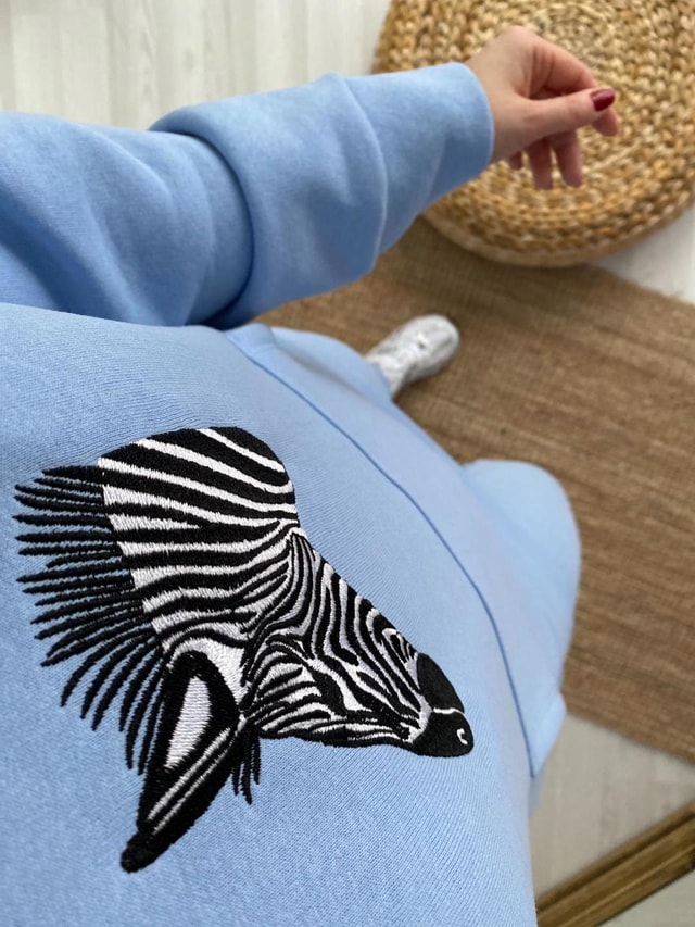 Zebra Detaylı Mavi Takım