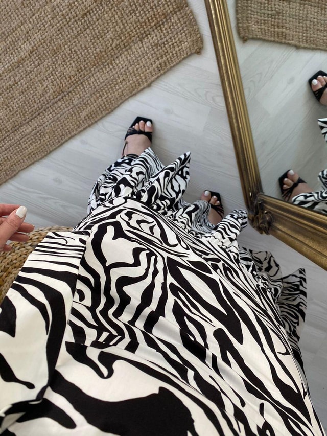 Zebra Kendinden Kuşaklı Elbise