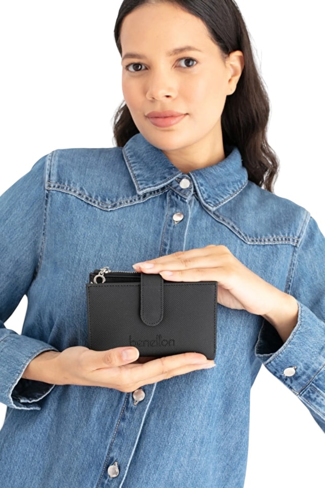 Benetton Logo Detaylı Kadın Portföy & Clutch Çanta