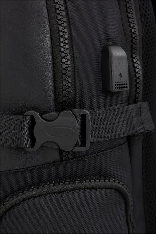 U.S. Polo Assn. Logo Detaylı Erkek Sırt Çantası