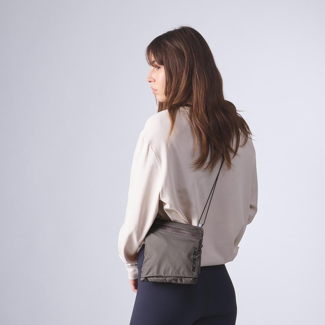 LC2336600-ACS POUCH 2