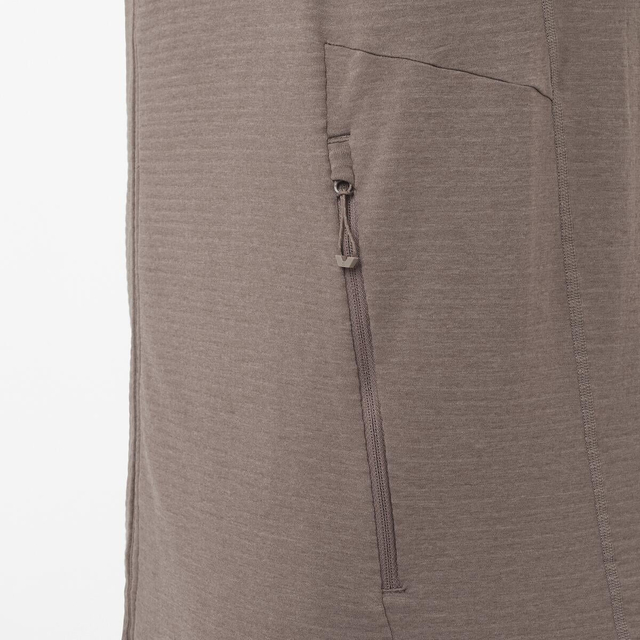 LC2645700-ESSENTIAL LIGHTWARM