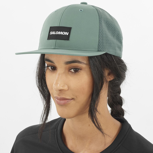 LC2357700-TRUCKER FLAT CAP