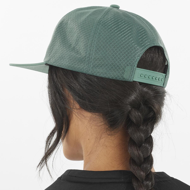LC2357700-TRUCKER FLAT CAP