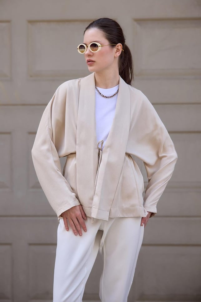 Bej Kraşlı Kimono