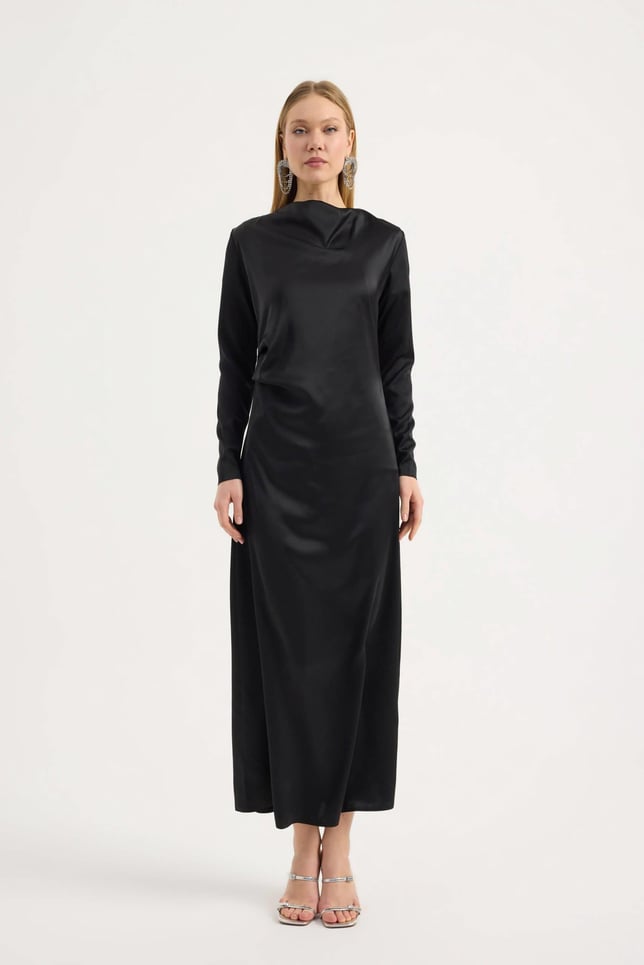 Siyah Saten Drape Elbise