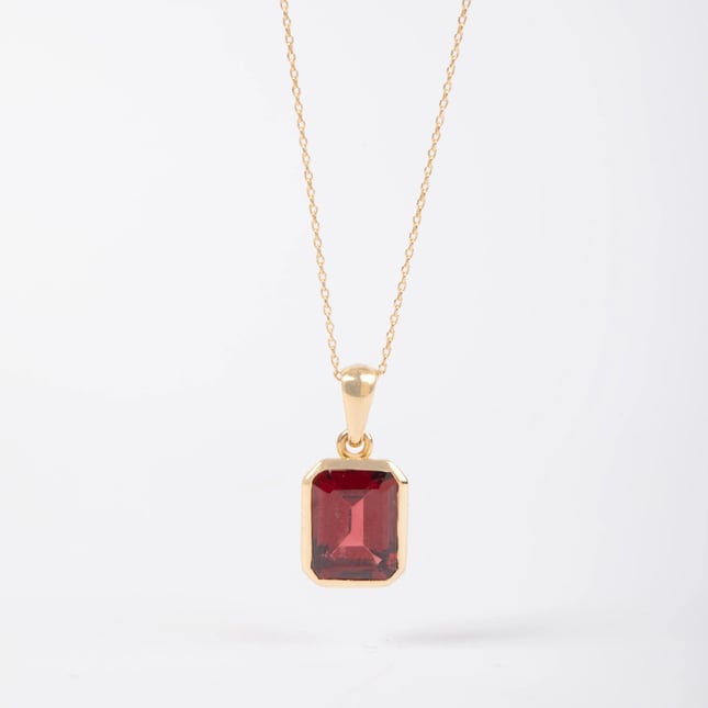 Zümrüt Garnet Garnet Frame Blok Altın Kolye