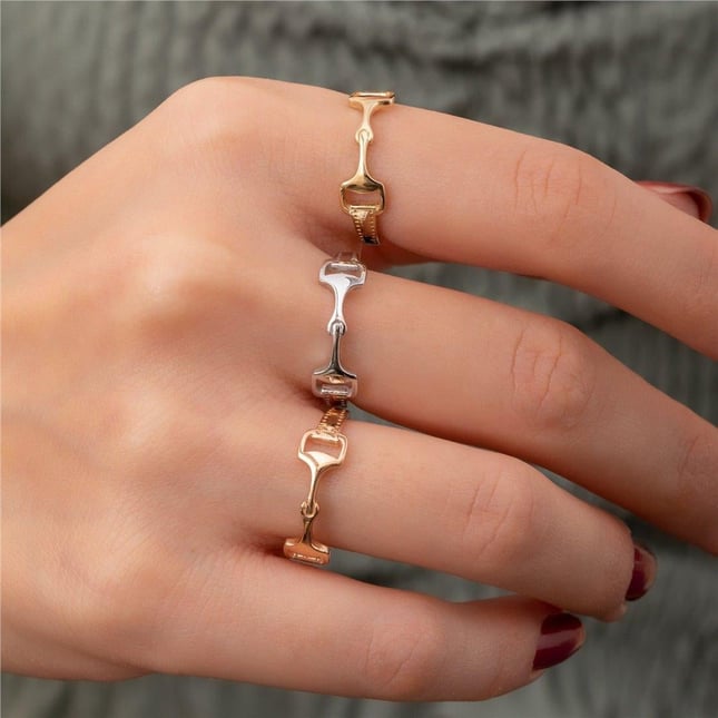 Equestrian Snaffle Bit Solid Gold Ring