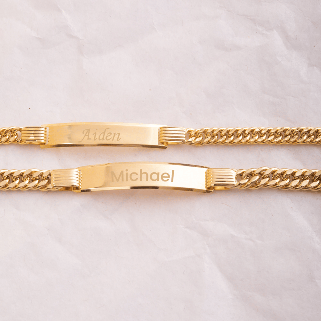 Engraved Curb Chain Solid Gold Bracelet