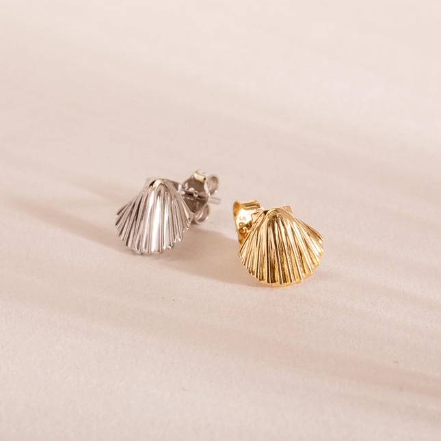 Seashell Stud Solid Gold Earring