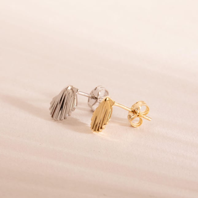 Seashell Stud Solid Gold Earring