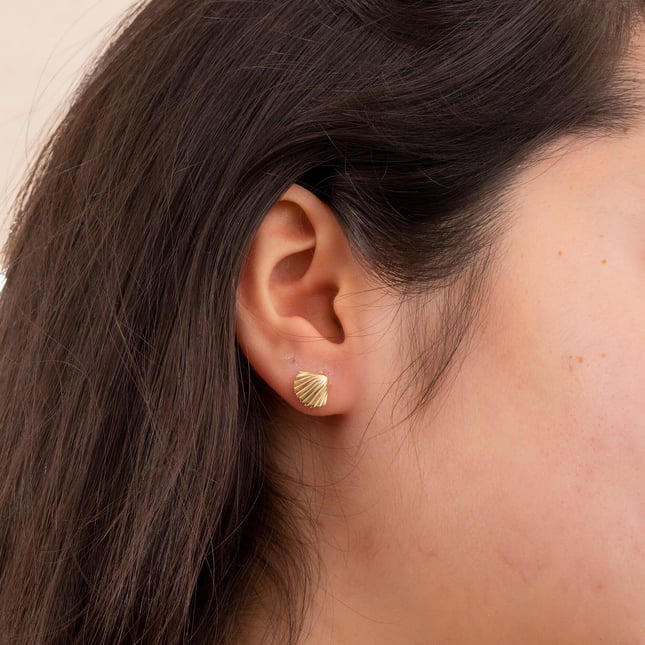Seashell Stud Solid Gold Earring