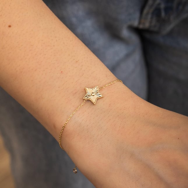 Fluted Star Solid Gold Bracelet