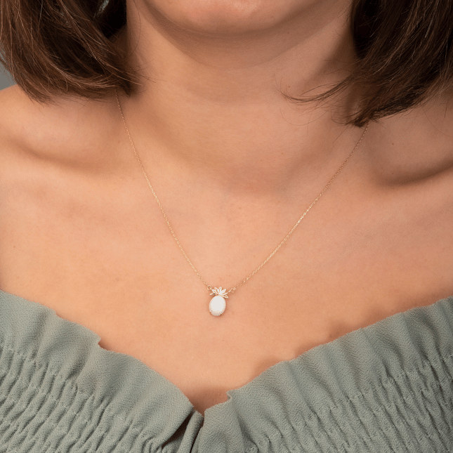 Oval Opal Taç Yaprak Ananas Altın Kolye