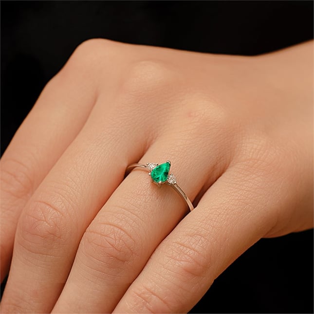 0.08 Ct Diamond Pear Emerald Cluster Solid Gold Ring