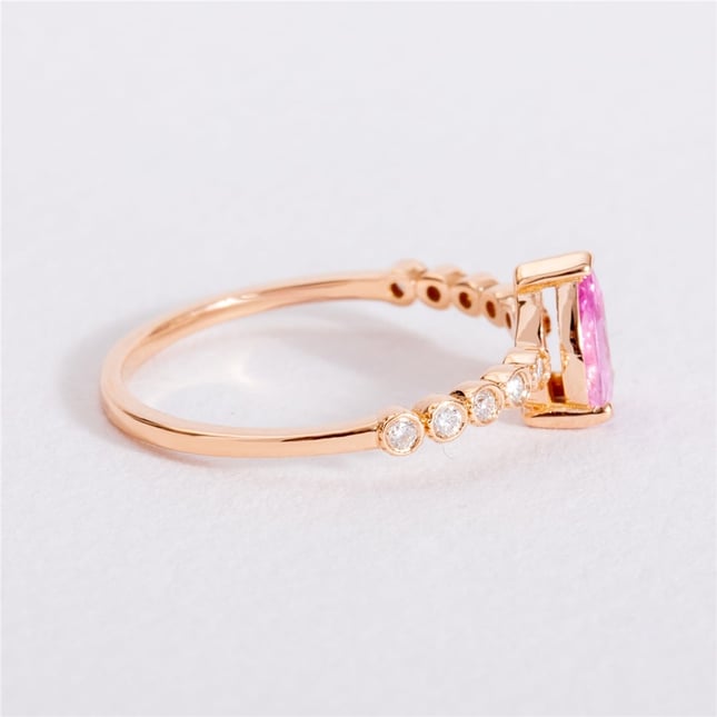 0.12 Karat Pırlanta Damla Safir Tektaş Altın Yüzük