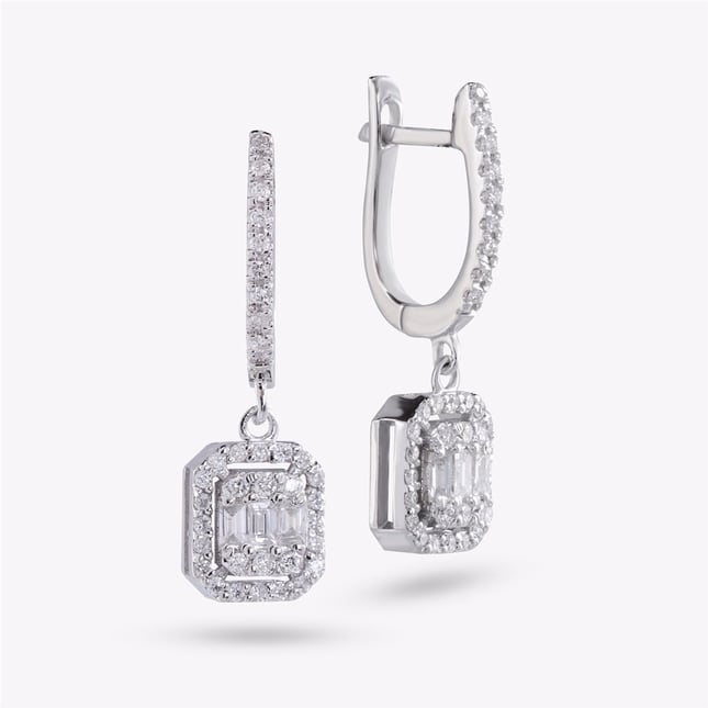 0.50 Karat Pırlanta Baget Halo Huggie Salkım Altın Küpe