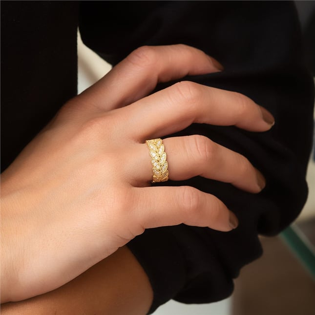 0.75 Ct Diamond Leaf Art Nouveau Full Eternity Solid Gold Ring