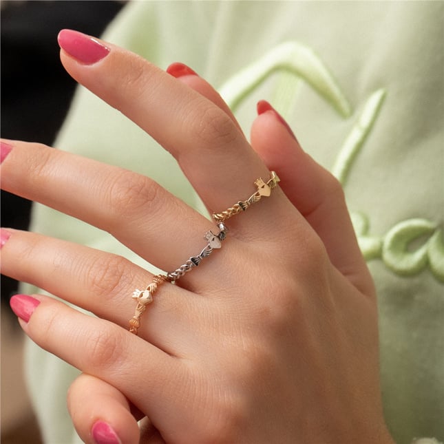 Altın Kelt Düğümü Motifli Claddagh Altın Yüzük