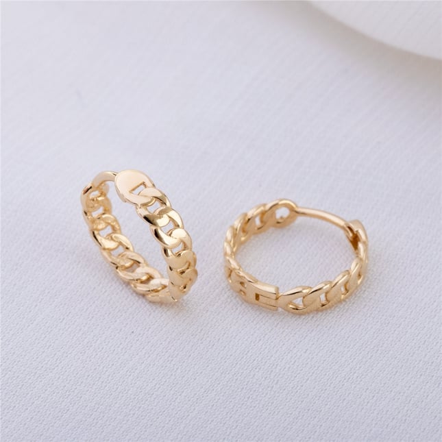 Curb Chain Hoop Huggie Solid Gold Earring