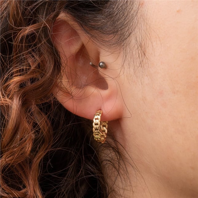 Curb Chain Hoop Huggie Solid Gold Earring