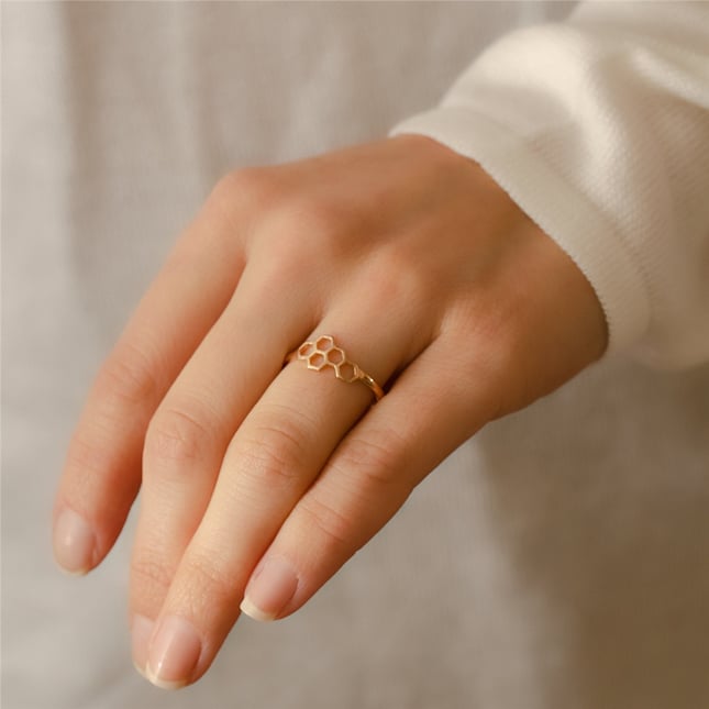 Honeycomb Bee Solid Gold Ring