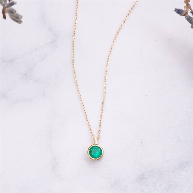 Emerald Solitaire Solid Gold Necklace