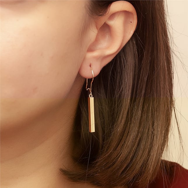 3D Vertical Bar Solid Gold Earring