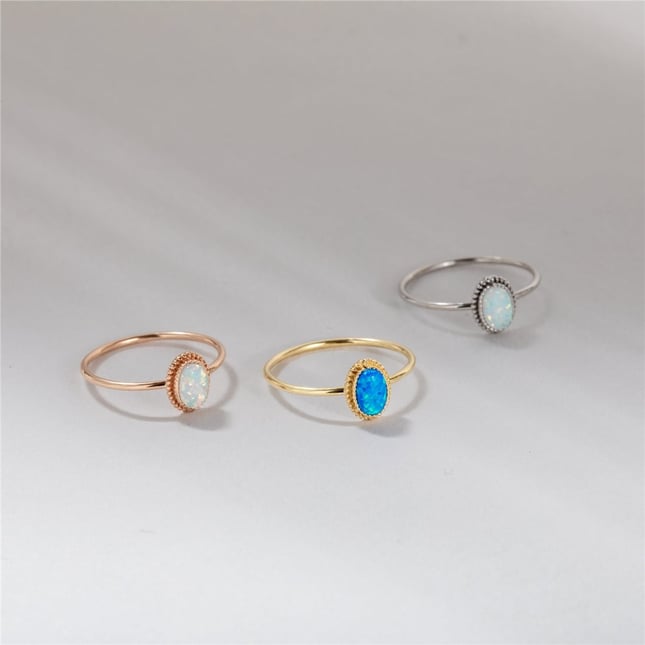 Oval Opal Tektaş Altın Yüzük