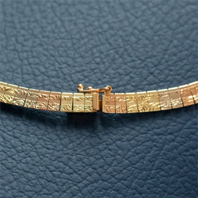 Three-Tone Textured Collar Choker Solid Gold Necklace