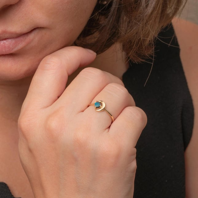 Hilal Opal Altın Yüzük