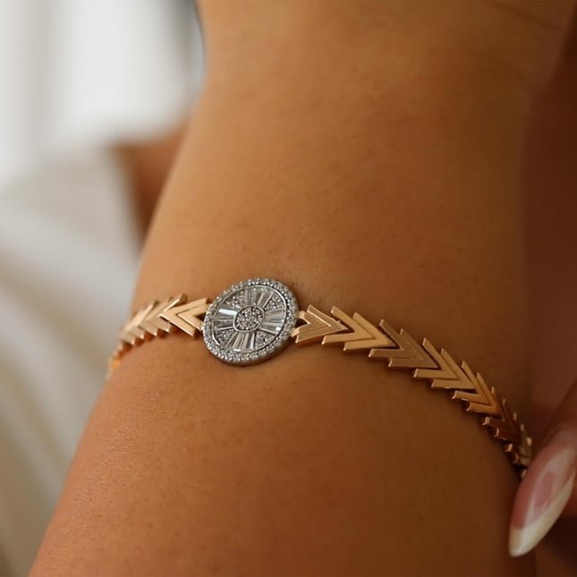 Sparkling Chevron Design Solid Gold Bracelet