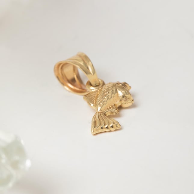 Lucky Goldfish Solid Gold Necklace