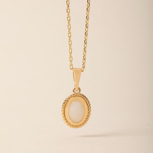 Minimal Oval Opal Altın Kolye