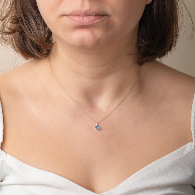 Pırlanta Detaylı Topaz Altın Kolye