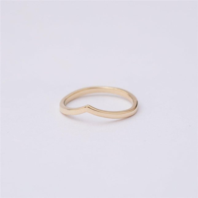 Chevron Curved Band Solid Gold Ring