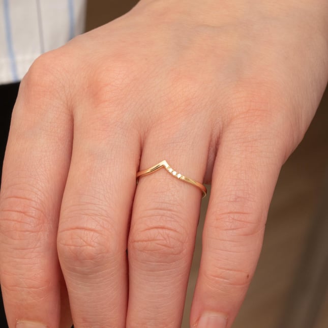 Delicate Chevron Solid Gold Ring