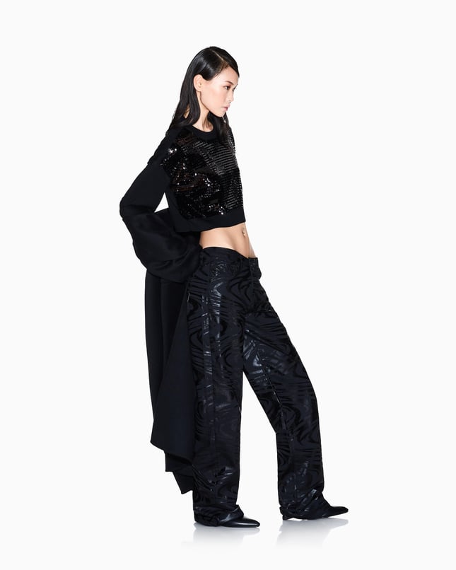 Armani Exchange Kadın Normal Kalıp Önü Pul Payet Desenli Yuvarlak Yaka Uzun Kollu Siyah Kazak XW001326 AF16682-MC117