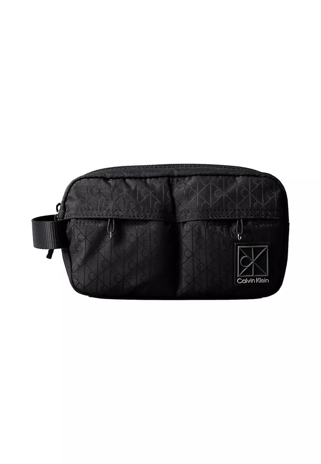 Calvin Klein Erkek Monogram CK Logolu Fermuarlı Siyah Omuz Çantası LV04D1190G-UB1