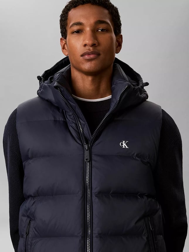 Calvin Klein Erkek Normal Kalıp Kuş Tüyü Dolgulu Kapitone Desenli Çıkarılabilir Kapüşonlu Lacivert Yelek LV04RG514G-CEF