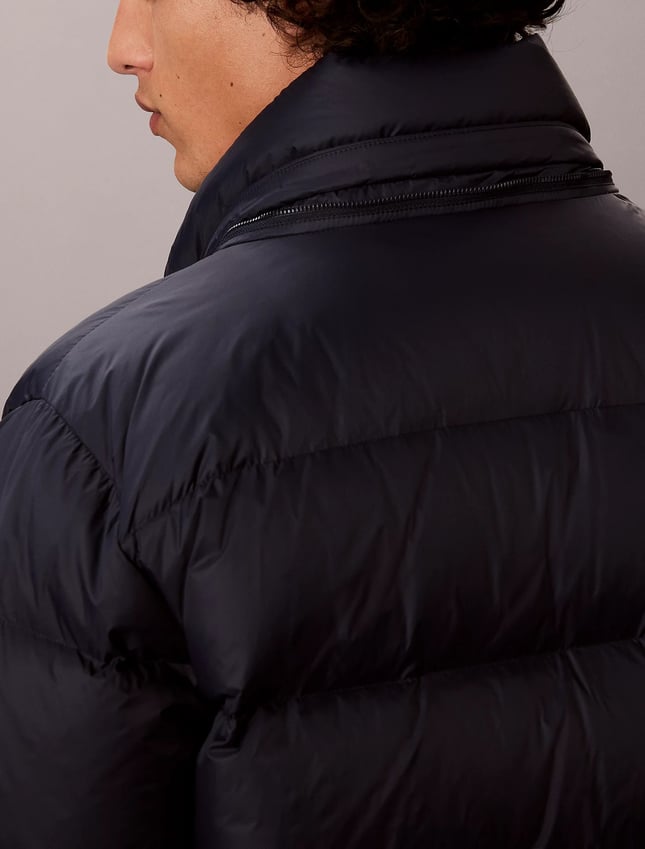 Calvin Klein Erkek Normal Kesim Kuş Tüyü Dolgulu Kapitone Tasarımlı Çıkarılabilir Kapüşonlu Lacivert Mont LV04RG515G-CEF