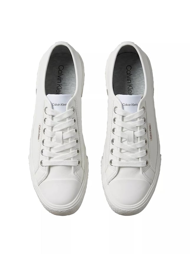 Calvin Klein Kadın Düşük Bilekli CK Logo Detaylı Hakiki Deri Beyaz Sneaker HW0HW03077-0K4