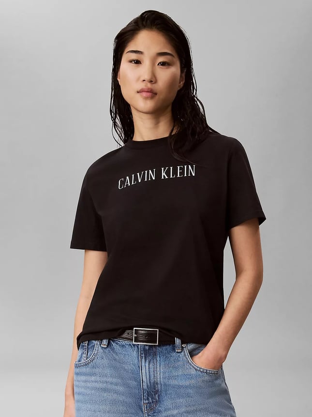 Calvin Klein Kadın Normal Kalıp Pamuklu Yuvarlak Yakalı Kısa Kollu Siyah T-Shirt LV047H803G-UB1