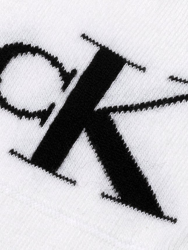 Calvin Klein Kadın Pamuklu Yumuşak Kumaş CK Logo İşlemeli İkili Paket Beyaz Çorap C701228817-002