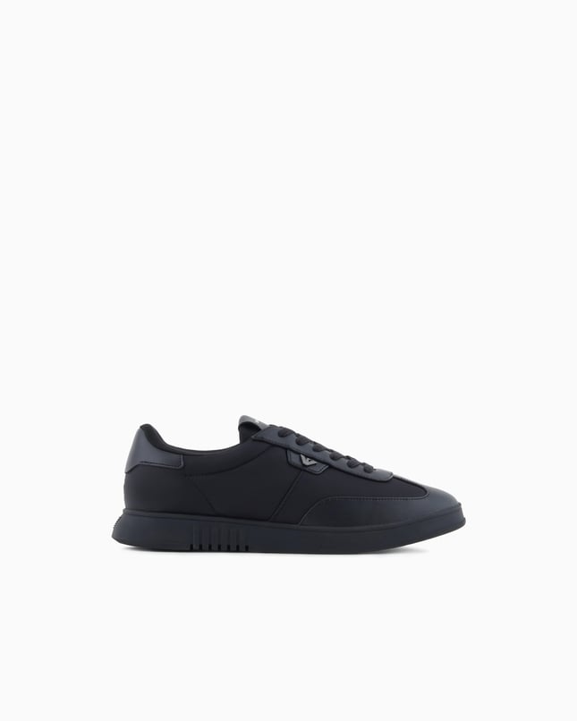 EMPORIO ARMANI Emporıo Armani Erkek Bağcıklı Bağlama Yuvarlak Burun Deri Rahat Taban Siyah Sneaker EM003062 AF18210-UC001