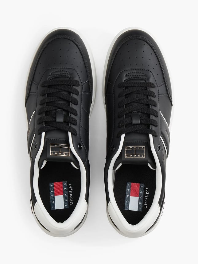 Tommy Hilfiger Erkek Hakiki Deri Karışımlı Delikli Yüzey EVA Tabanlı Logolu Siyah Sneaker EM0EM01758-BDS
