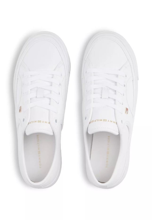 Tommy Hilfiger Kadın Bağcıklı Rahat Taban Logo Detaylı Deri Günlük Beyaz Sneaker FW0FW09393-YBS